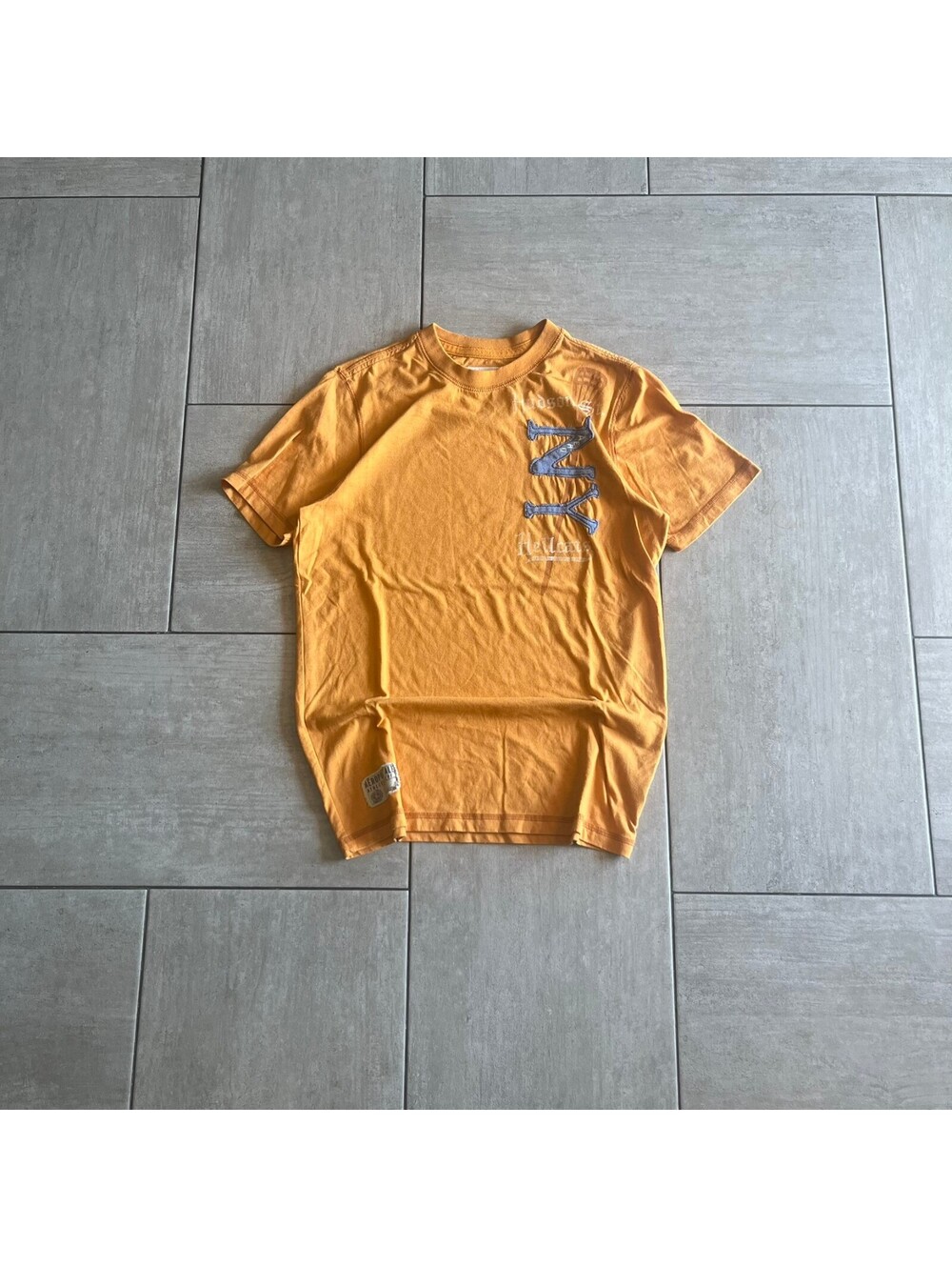 Vintage Aeropostale Men's Orange Graphic T-Shirt Size Small Casual Wear